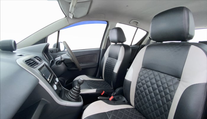 2013 Maruti Ritz VXI BS IV, Petrol, Manual, 56,890 km, Right Side Front Door Cabin
