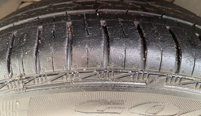 2018 Tata Tiago XT PETROL, Petrol, Manual, 73,023 km, Left Front Tyre Tread