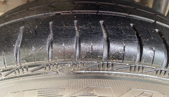 2018 Tata Tiago XT PETROL, Petrol, Manual, 73,023 km, Left Rear Tyre Tread