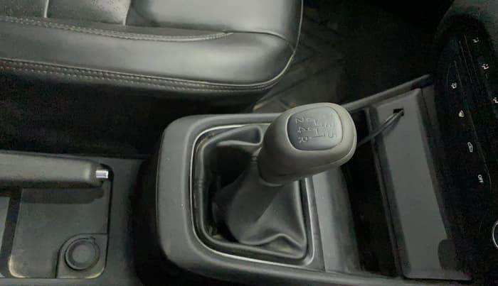 2023 Tata PUNCH PURE MT, CNG, Manual, 34,553 km, Gear Lever