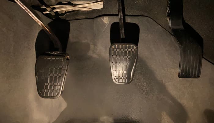2023 Tata PUNCH PURE MT, CNG, Manual, 34,553 km, Pedals