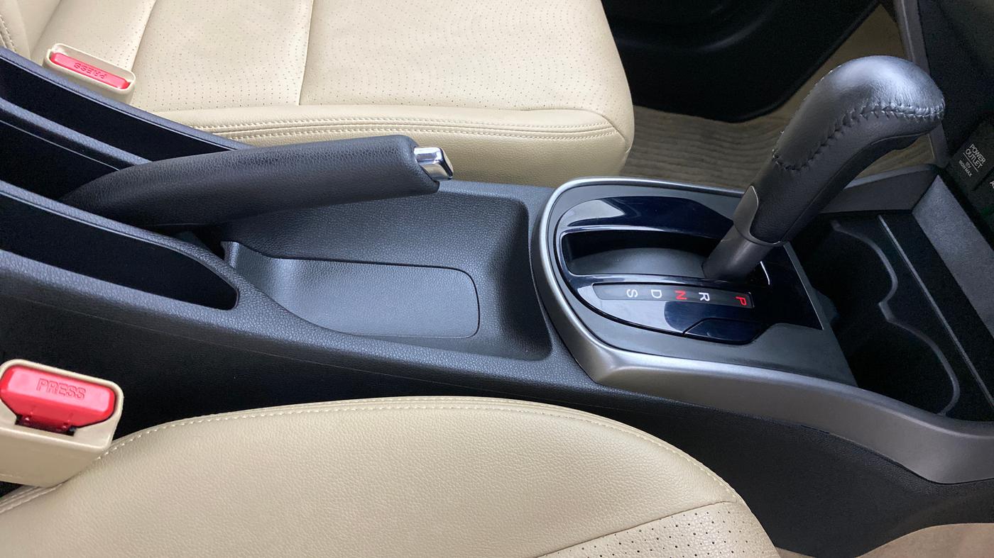 2015 Honda City VX CVT PETROL, Petrol, Automatic, 10,087 km, Gear Lever