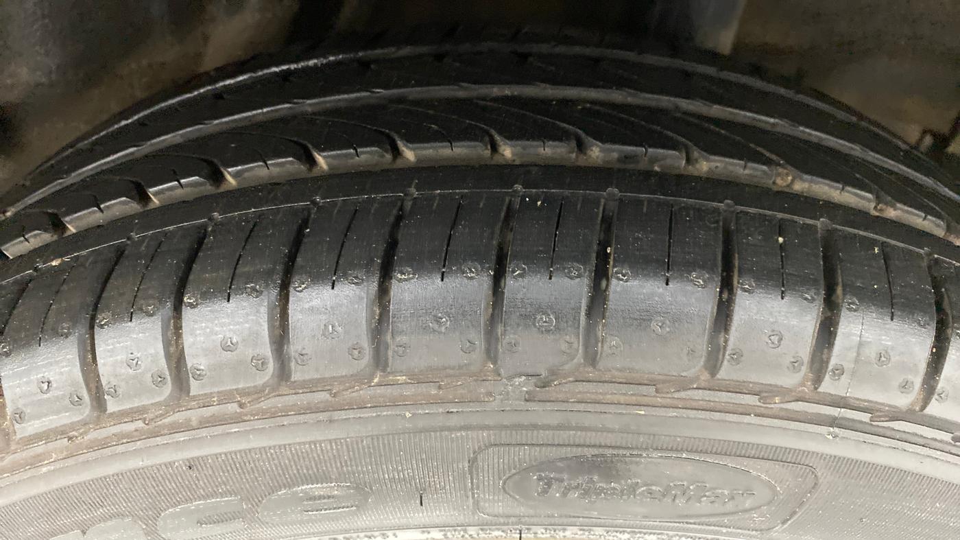 2015 Honda City VX CVT PETROL, Petrol, Automatic, 10,087 km, Left Rear Tyre Tread