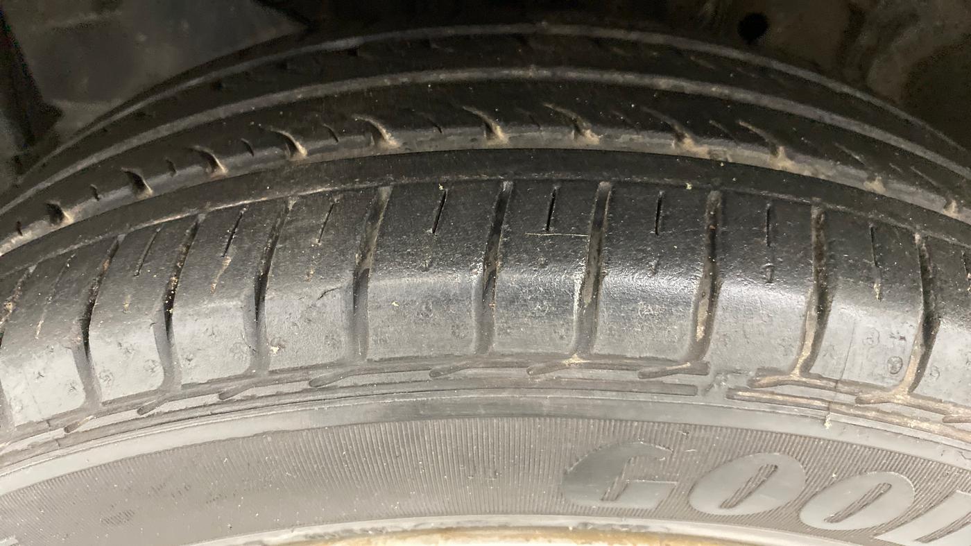 2015 Honda City VX CVT PETROL, Petrol, Automatic, 10,087 km, Left Front Tyre Tread