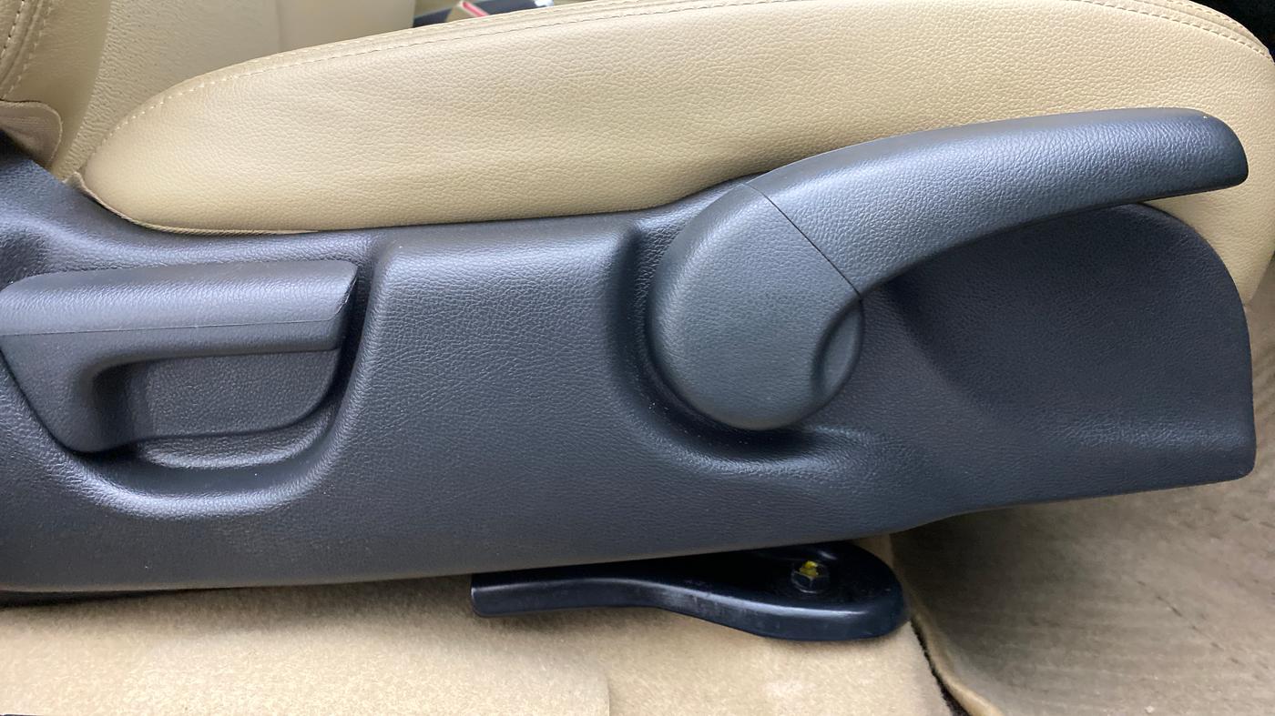 2015 Honda City VX CVT PETROL, Petrol, Automatic, 10,087 km, Driver Side Adjustment Panel
