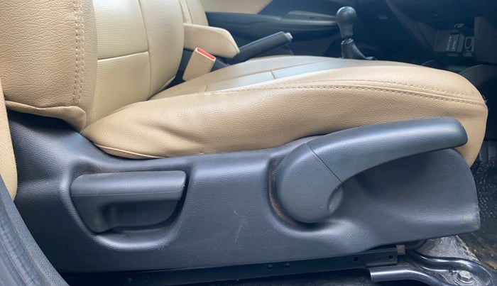 2021 Honda Jazz 1.2L I-VTEC ZX, Petrol, Manual, 42,409 km, Driver Side Adjustment Panel