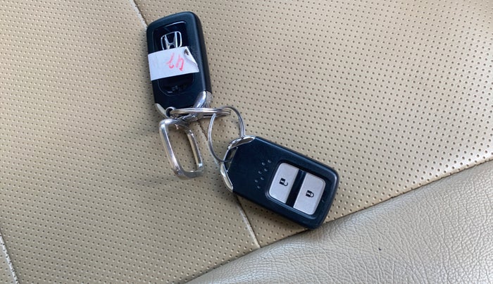 2021 Honda Jazz 1.2L I-VTEC ZX, Petrol, Manual, 42,409 km, Key Close Up