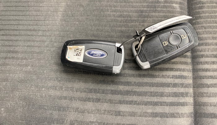 2018 Ford Ecosport TITANIUM 1.5L SPORTS(SUNROOF) DIESEL, Diesel, Manual, 70,330 km, Key Close Up