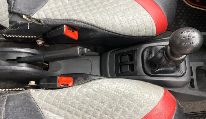 2017 Maruti Alto 800 LXI, Petrol, Manual, 31,028 km, Gear Lever