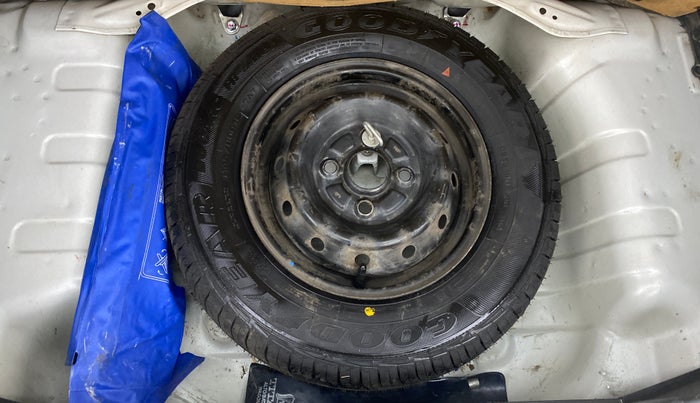 2017 Maruti Alto 800 LXI, Petrol, Manual, 31,028 km, Spare Tyre