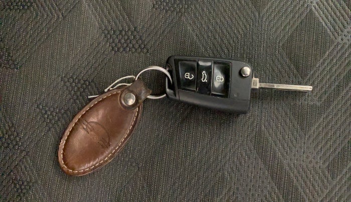 2022 Skoda SLAVIA AMBITION 1.0L TSI AT, Petrol, Automatic, 29,291 km, Key Close Up