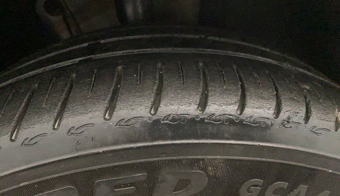 2022 Skoda SLAVIA AMBITION 1.0L TSI AT, Petrol, Automatic, 29,291 km, Right Front Tyre Tread