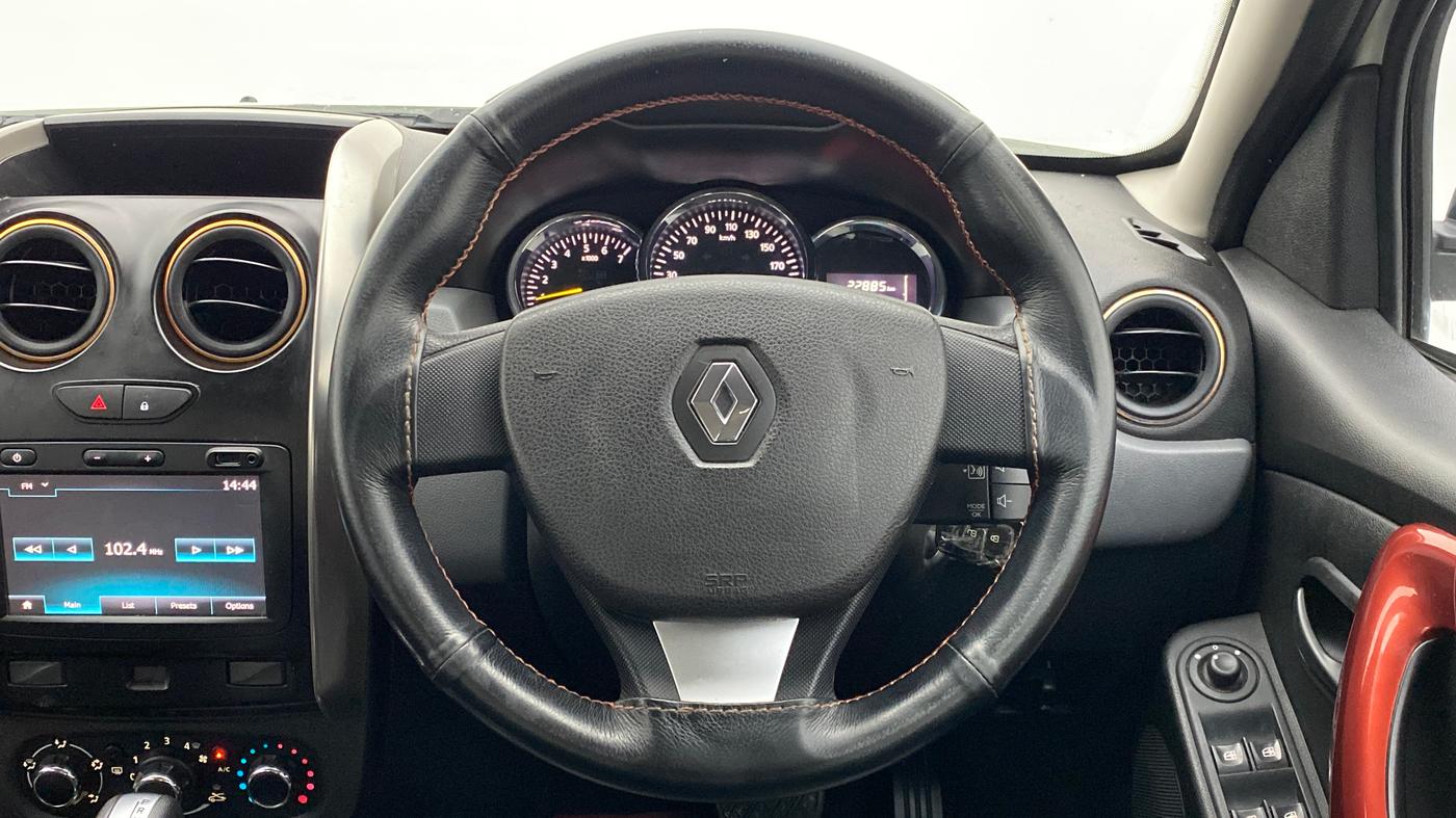 2017 Renault Duster RXS CVT 106 PS, Petrol, Automatic, 22,921 km, Steering Wheel Close Up
