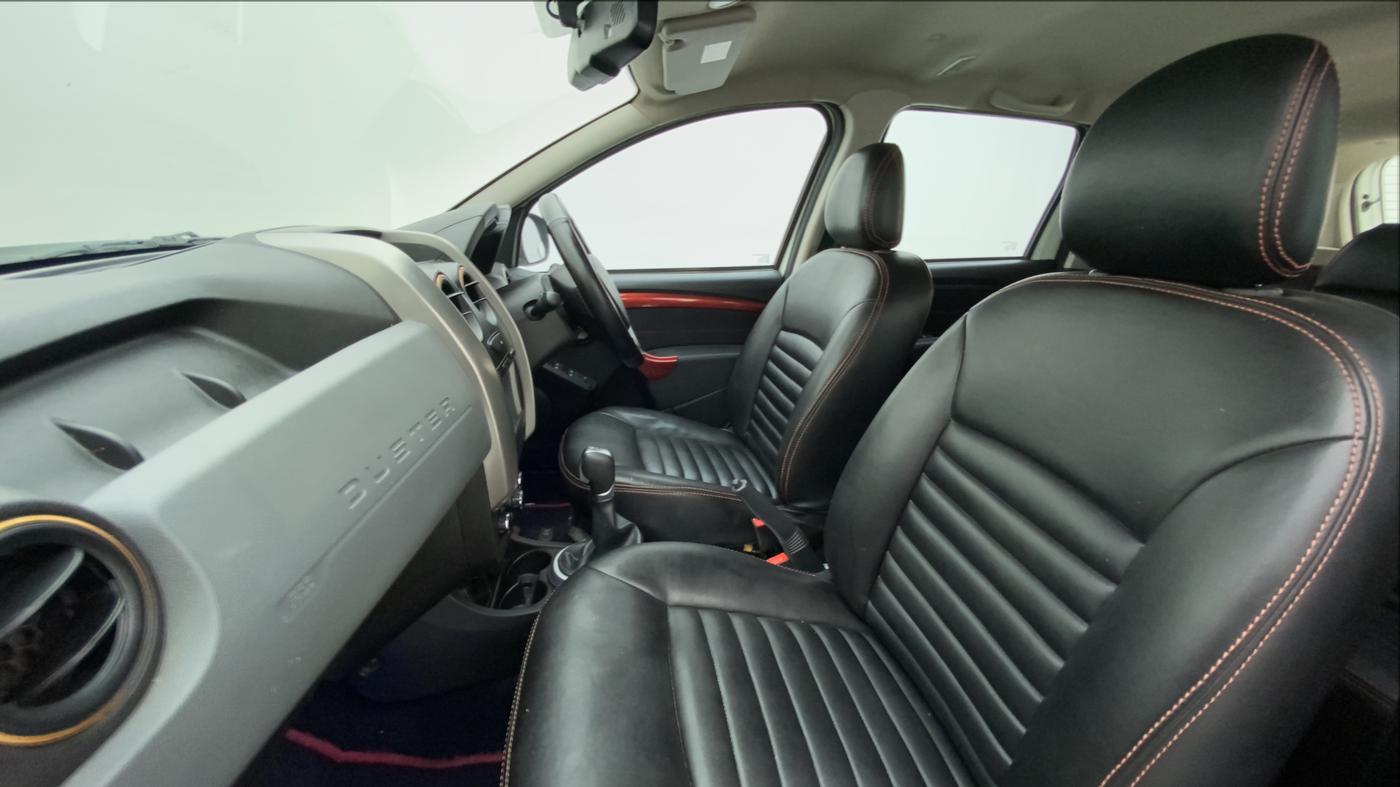 2017 Renault Duster RXS CVT 106 PS, Petrol, Automatic, 22,921 km, Right Side Front Door Cabin