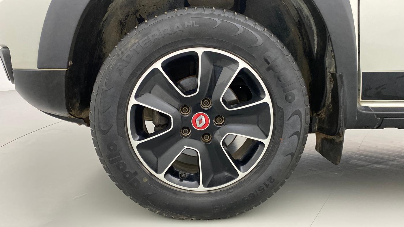 2017 Renault Duster RXS CVT 106 PS, Petrol, Automatic, 22,921 km, Left Front Wheel