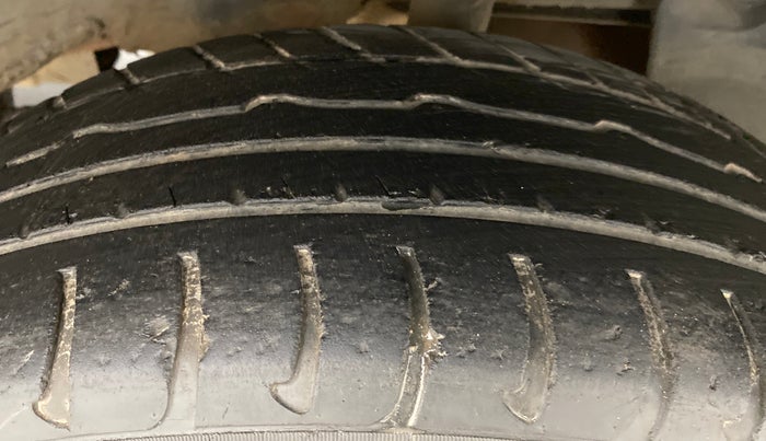 2017 Renault Duster RXS CVT 106 PS, Petrol, Automatic, 22,921 km, Left Rear Tyre Tread