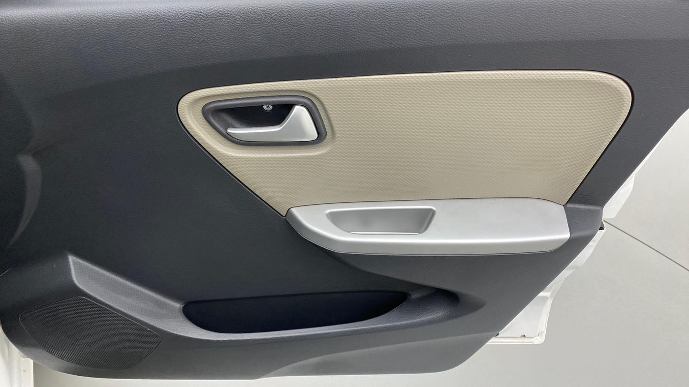 2018 Maruti Alto K10 VXI (O) AMT, Petrol, Automatic, 4,740 km, Driver Side Door Panels Control