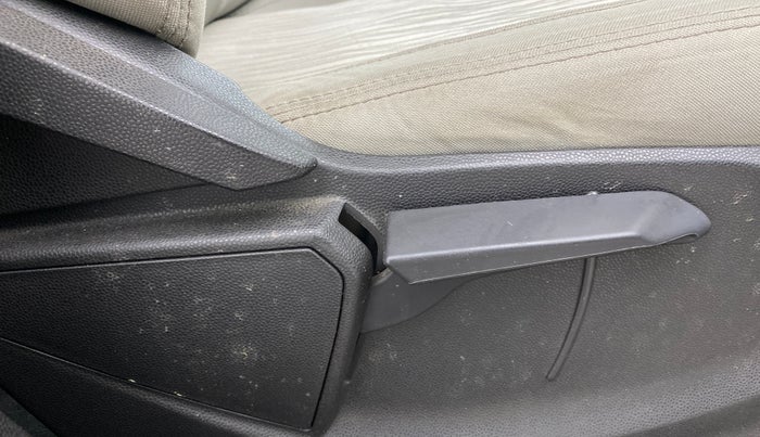 2016 Ford Ecosport TITANIUM 1.5L PETROL AT, Petrol, Automatic, 41,053 km, Driver Side Adjustment Panel