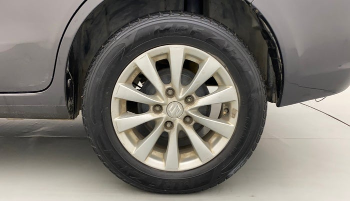 2014 Maruti Ertiga ZDI, Diesel, Manual, 70,327 km, Left Rear Wheel