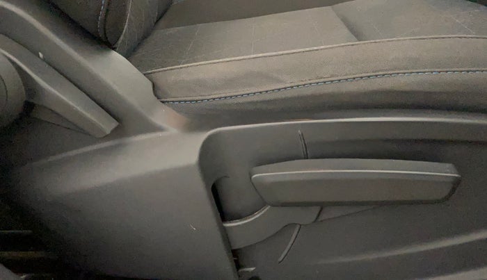 2022 Tata PUNCH CREATIVE  AMT, Petrol, Automatic, 45,186 km, Driver Side Adjustment Panel