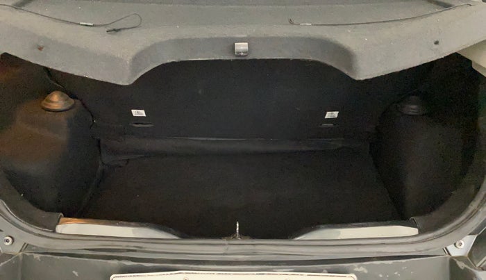 2022 Tata PUNCH CREATIVE  AMT, Petrol, Automatic, 45,186 km, Boot Inside