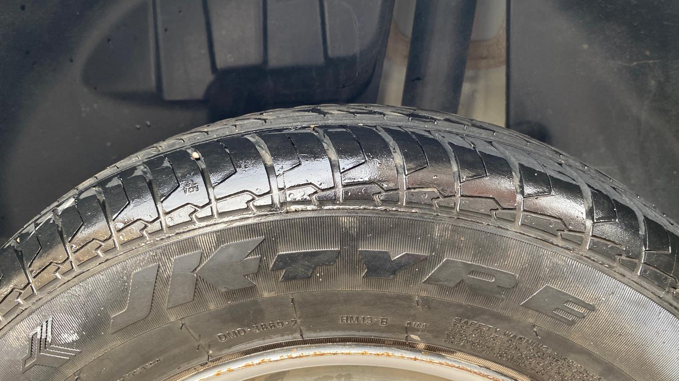 2023 Maruti Swift LXI, Petrol, Manual, 24,727 km, Left Rear Tyre Tread