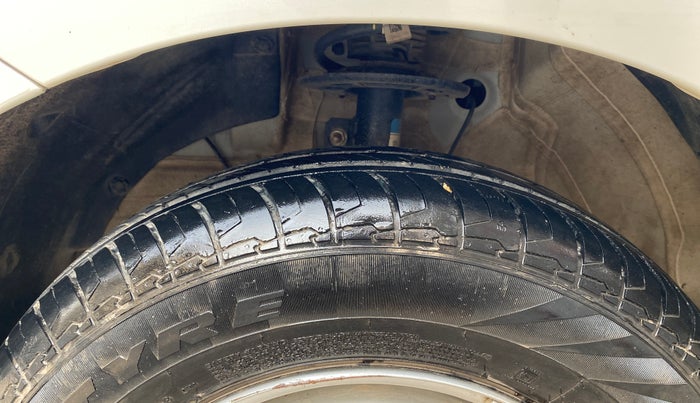 2023 Maruti Swift LXI, Petrol, Manual, 23,607 km, Left Front Tyre Tread