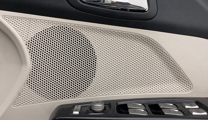 2021 Mahindra XUV300 1.2 W8 OPT, Petrol, Manual, 13,215 km, Speaker