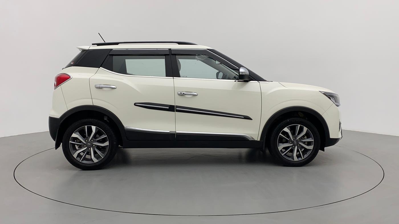 2021 Mahindra XUV300 1.2 W8 OPT, Petrol, Manual, 13,215 km, Right Side View