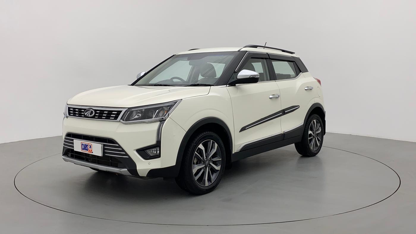 2021 Mahindra XUV300 1.2 W8 OPT, Petrol, Manual, 13,215 km, Left Front Diagonal