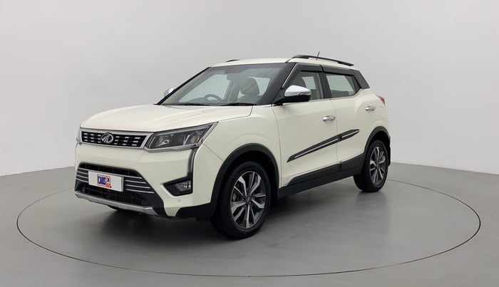 2021 Mahindra XUV300 1.2 W8 OPT, Petrol, Manual, 13,215 km, Left Front Diagonal