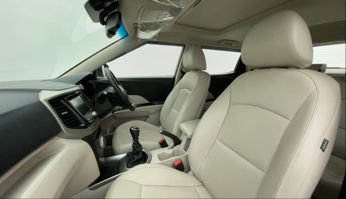 2021 Mahindra XUV300 1.2 W8 OPT, Petrol, Manual, 13,215 km, Right Side Front Door Cabin