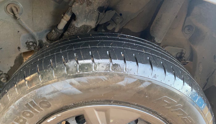 2024 Hyundai VENUE SX 1.2 PETROL, CNG, Manual, 31,232 km, Left Rear Tyre Tread