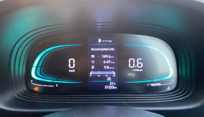 2024 Hyundai VENUE SX 1.2 PETROL, CNG, Manual, 31,232 km, Odometer Image