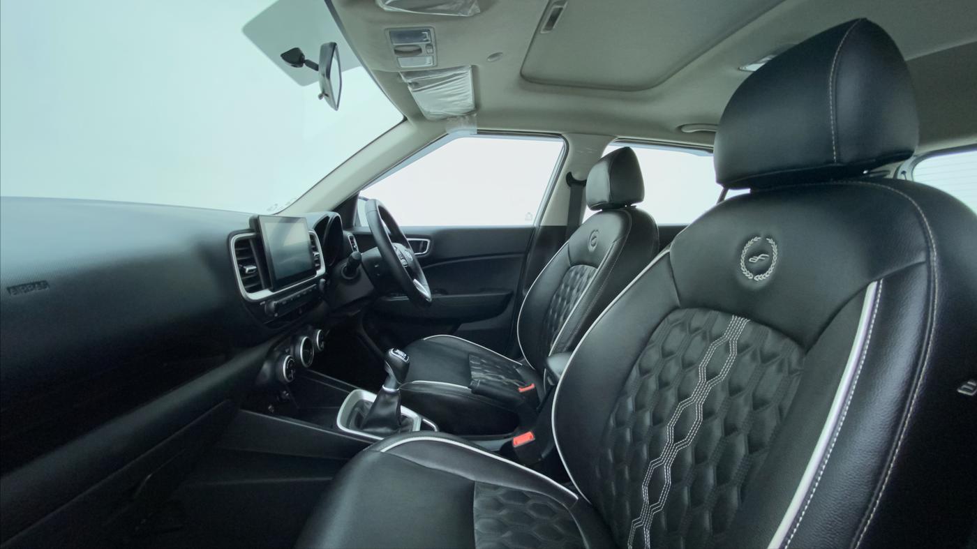 2020 Hyundai VENUE 1.0L Turbo GDI SX MT, Petrol, Manual, 21,257 km, Right Side Front Door Cabin