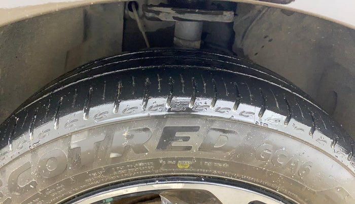 2023 Tata ALTROZ XZA PLUS DARK EDTION, Petrol, Automatic, 28,566 km, Right Front Tyre Tread