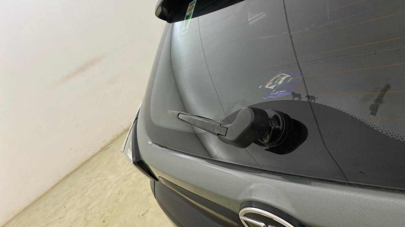 2022 Tata NEXON XZA PLUS PETROL DARK EDITION, Petrol, Automatic, 63,739 km, Rear Wiper