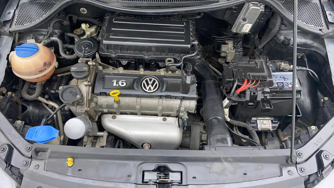 2015 Volkswagen Vento HIGHLINE 1.6 MPI, Petrol, Manual, 76,528 km, Open Bonet