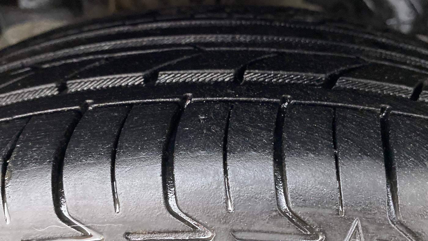 2019 Ford Figo Aspire TREND PLUS CNG, CNG, Manual, 48,025 km, Right Front Tyre Tread