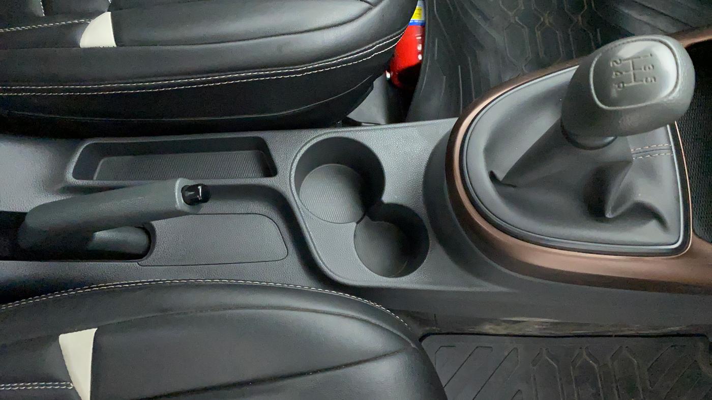 2022 Hyundai AURA S CNG, CNG, Manual, 12,798 km, Gear Lever