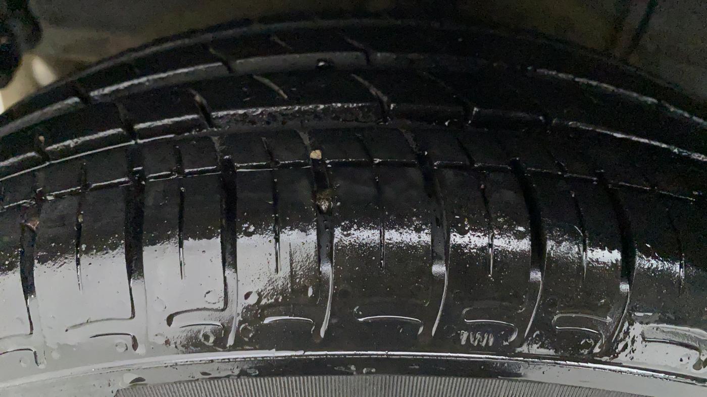 2022 Hyundai AURA S CNG, CNG, Manual, 12,798 km, Left Front Tyre Tread