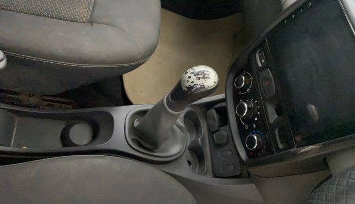 2013 Renault Duster 85 PS RXE DIESEL, Diesel, Manual, 1,00,493 km, Gear Lever