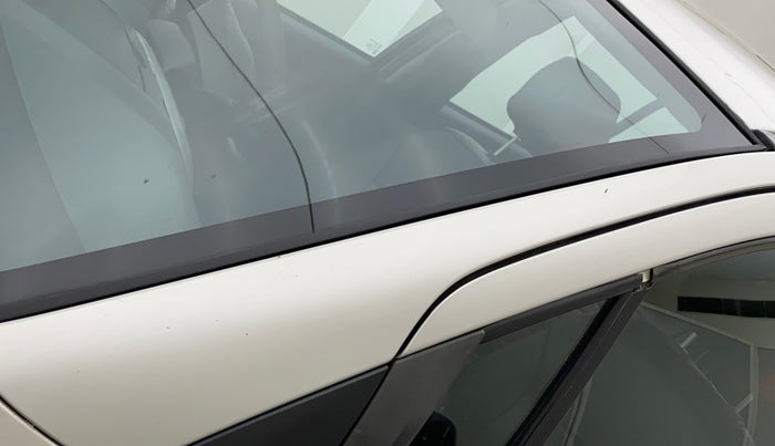 2012 Maruti Ritz VXI, Petrol, Manual, 87,214 km, Left A pillar - Paint is slightly faded