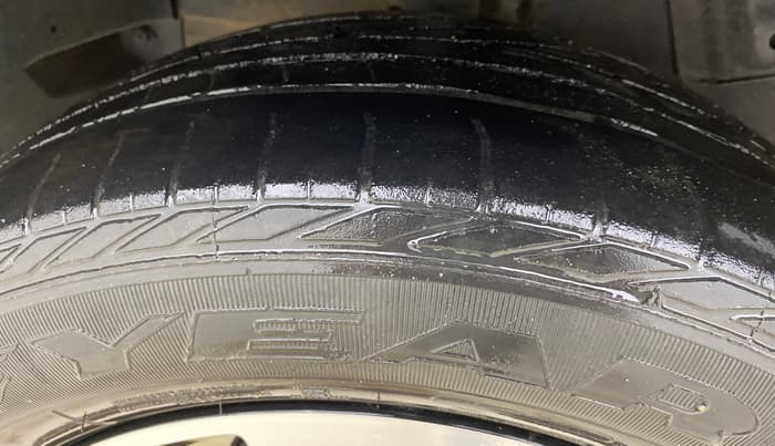 2019 Tata NEXON XZ PLUS PETROL DUAL TONE, CNG, Manual, 89,283 km, Right Rear Tyre Tread