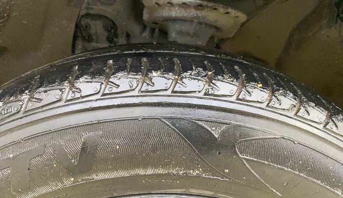 2018 Hyundai Elite i20 ASTA 1.2, Petrol, Manual, 35,698 km, Left Front Tyre Tread