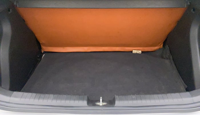 2017 Hyundai Elite i20 SPORTZ 1.2, Petrol, Manual, 29,357 km, Boot Inside