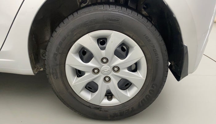 2017 Hyundai Elite i20 SPORTZ 1.2, Petrol, Manual, 29,357 km, Left Rear Wheel