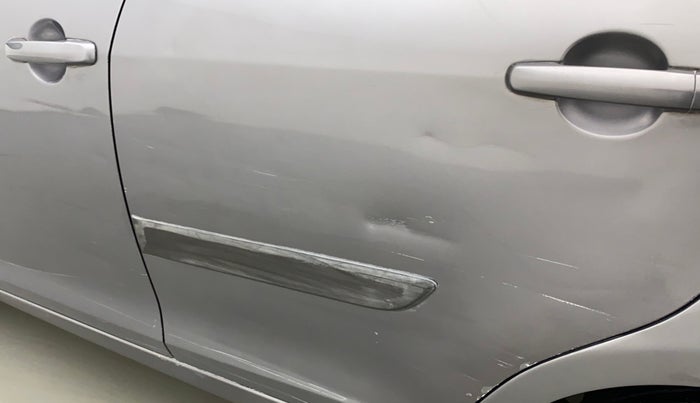 2015 Maruti Swift VXI, Petrol, Manual, 88,863 km, Rear left door - Slightly dented