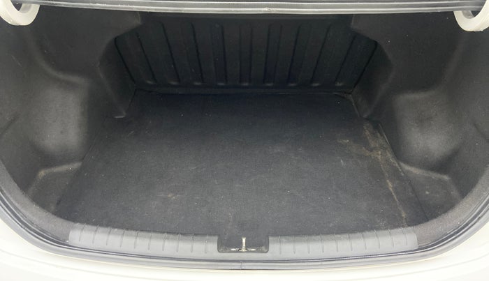 2018 Hyundai Xcent E PLUS, Petrol, Manual, 19,626 km, Boot Inside