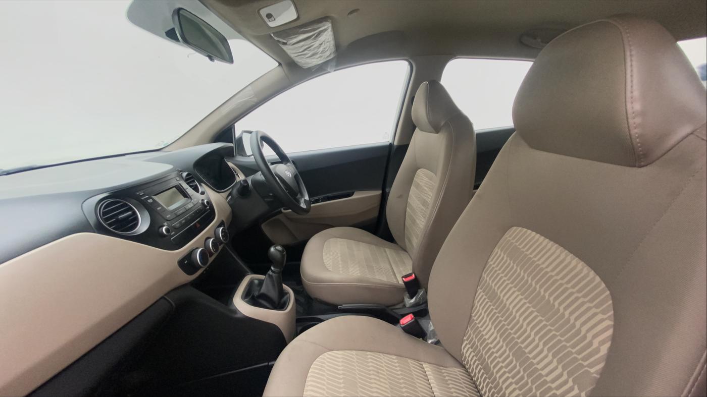 2018 Hyundai Xcent E PLUS, Petrol, Manual, 19,626 km, Right Side Front Door Cabin